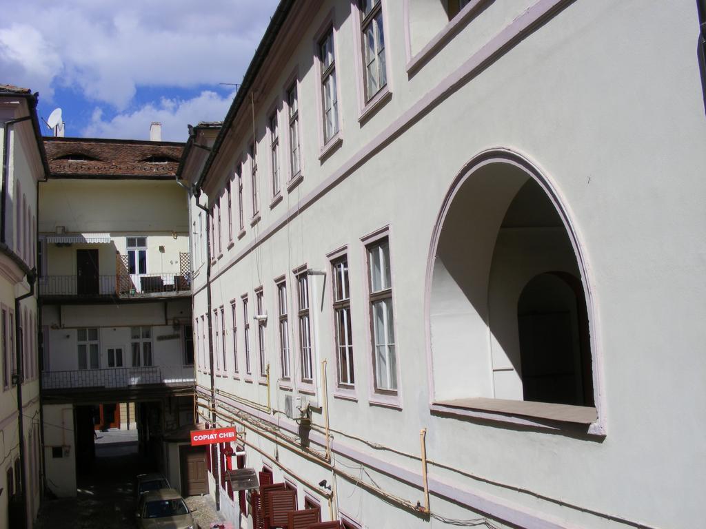 Garsoniera Central ซีบิว ภายนอก รูปภาพ